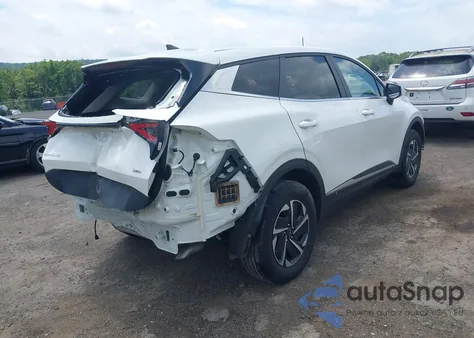 2023 Kia Sportage Hybrid Lx z USA, uszkodzony, nr VIN KNDPUCAG4P7104847